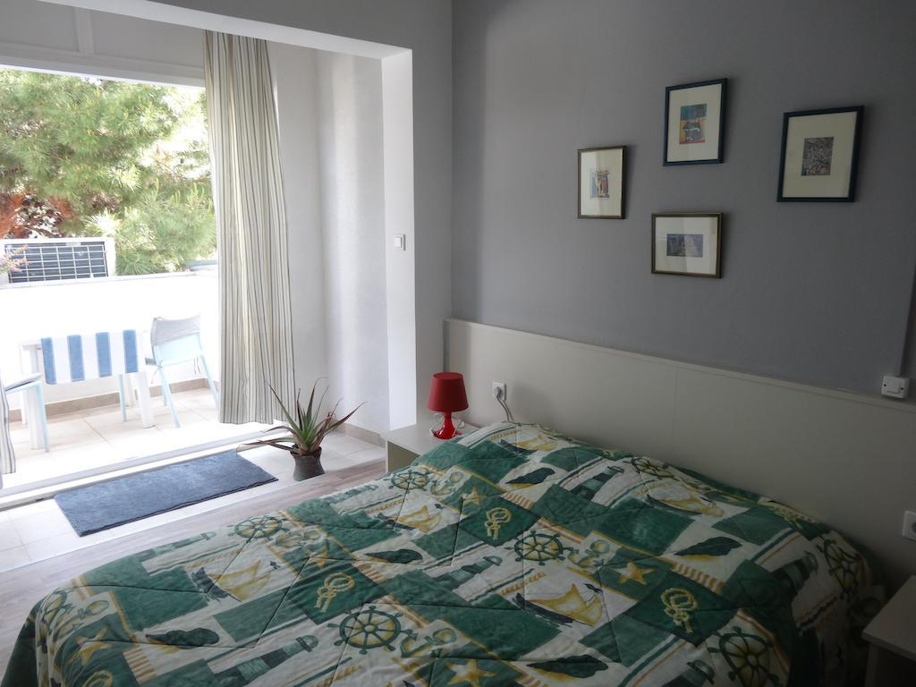 Gina Bed & Breakfast Tisno Extérieur photo