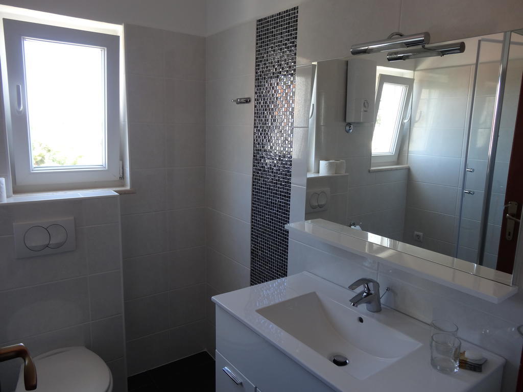 Gina Bed & Breakfast Tisno Chambre photo
