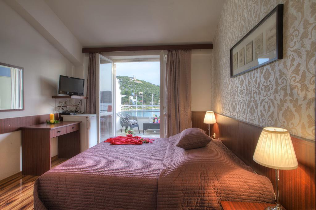 Gina Bed & Breakfast Tisno Extérieur photo