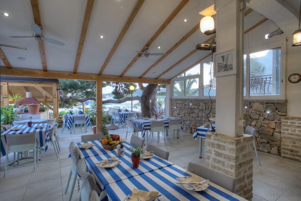 Gina Bed & Breakfast Tisno Extérieur photo